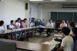 社会学科3年恩田ゼミが地域づくりをテーマに8月三宅島で合宿を行いました