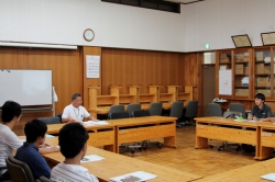 3年恩田ゼミが地域づくりをテーマに8月神津島で合宿を行いました