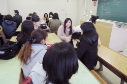 他学年との交流 －経験を伝えることでの学び合い－（保育士コース）