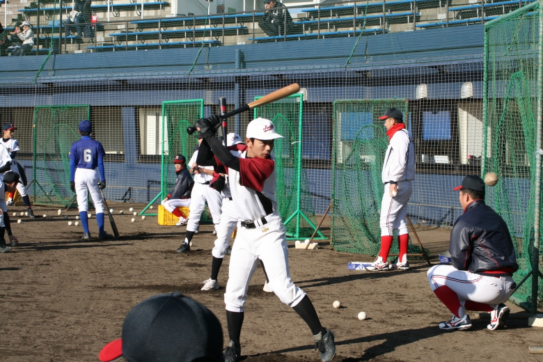 硬式野球部による野球教室が開催されました