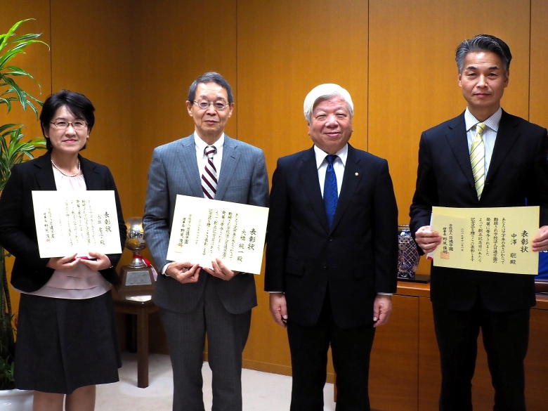 永年勤続表彰が行われました