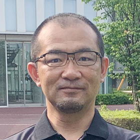 小粥智浩 教授